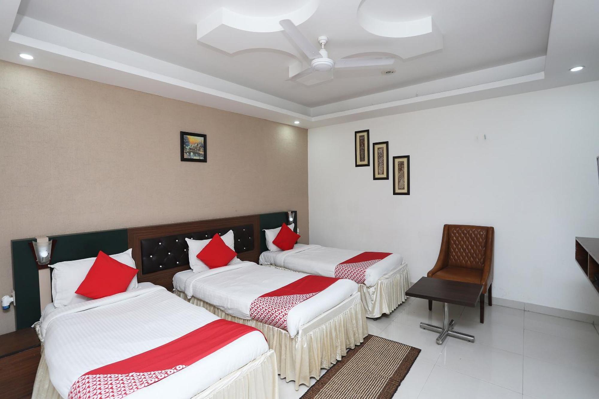 Super Capital O Levanti Near Aravali Biodiversity Park Гургаон Екстериор снимка