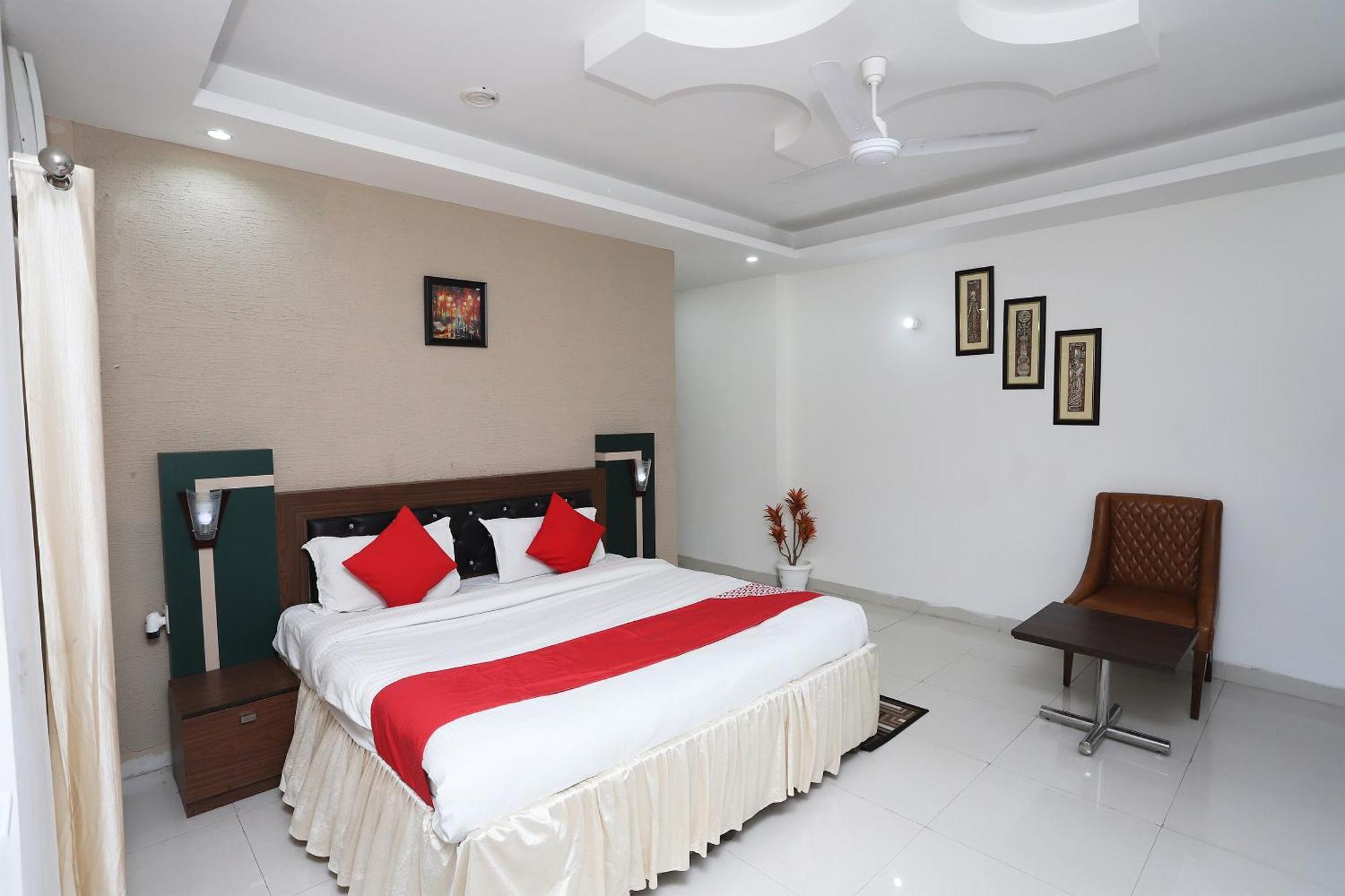 Super Capital O Levanti Near Aravali Biodiversity Park Гургаон Екстериор снимка